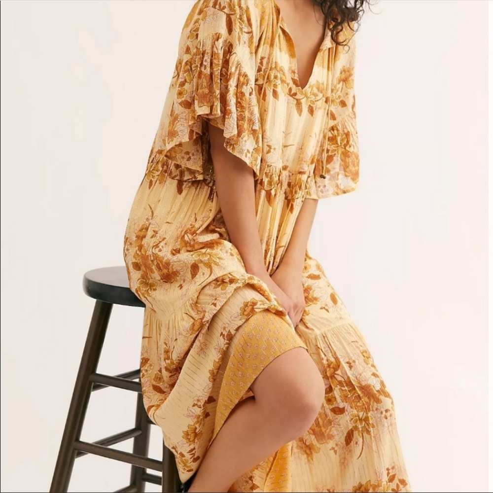 Coco Lei Mumu side S, runs large